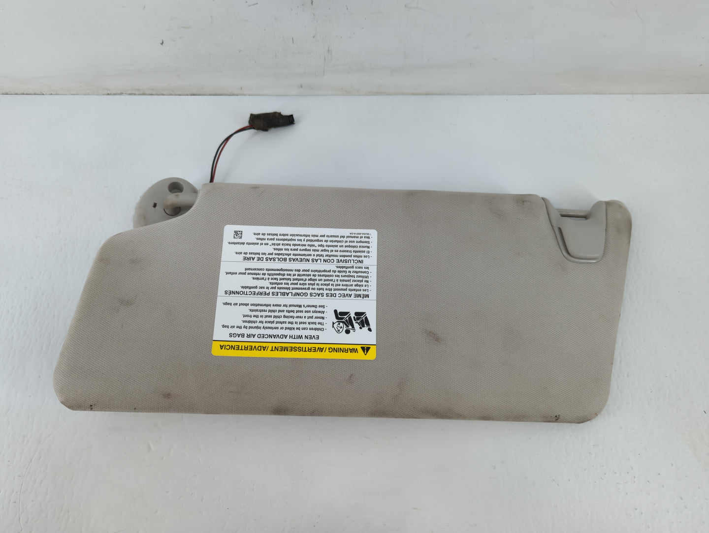 2016 Ford Explorer Sun Visor Shade Replacement Passenger Right Mirror Fits OEM Used Auto Parts - Oemusedautoparts1.com