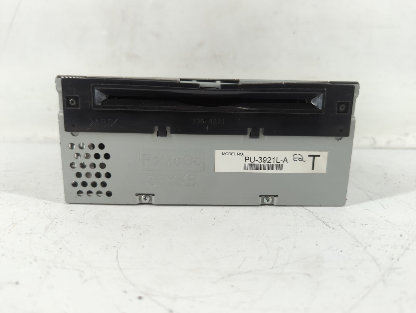 2016-2017 Ford Explorer Radio AM FM Cd Player Receiver Replacement P/N:GB5T-19C107-AF Fits Fits 2016 2017 OEM Used Auto Part