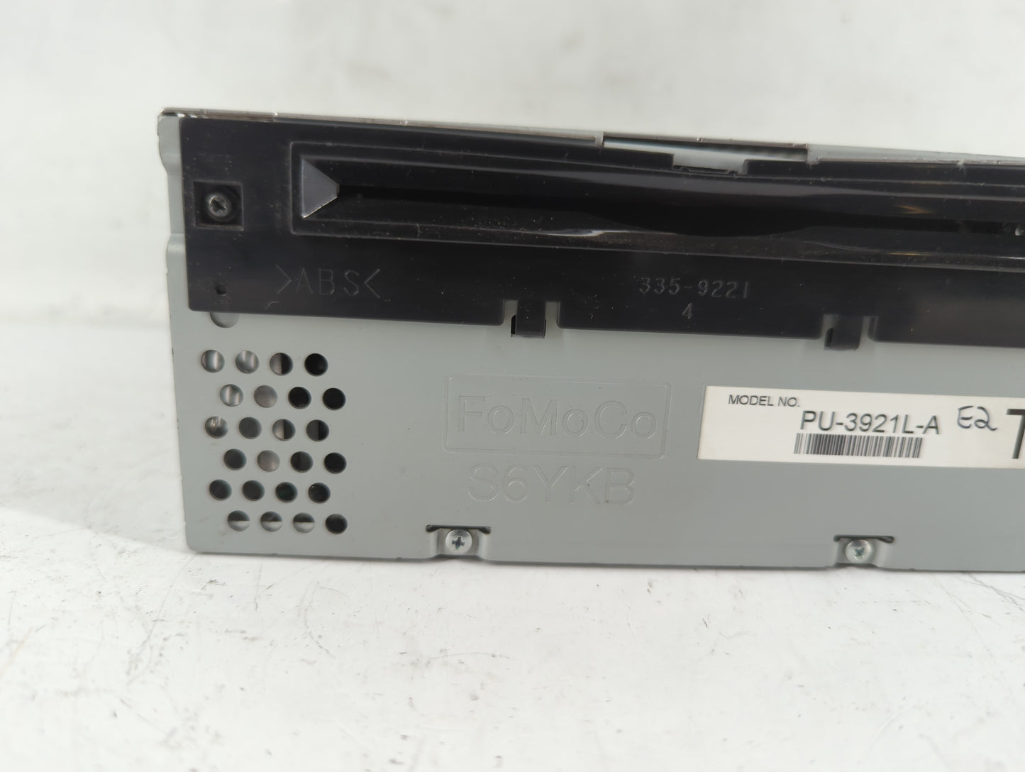 2016-2017 Ford Explorer Radio AM FM Cd Player Receiver Replacement P/N:GB5T-19C107-AF Fits Fits 2016 2017 OEM Used Auto Part