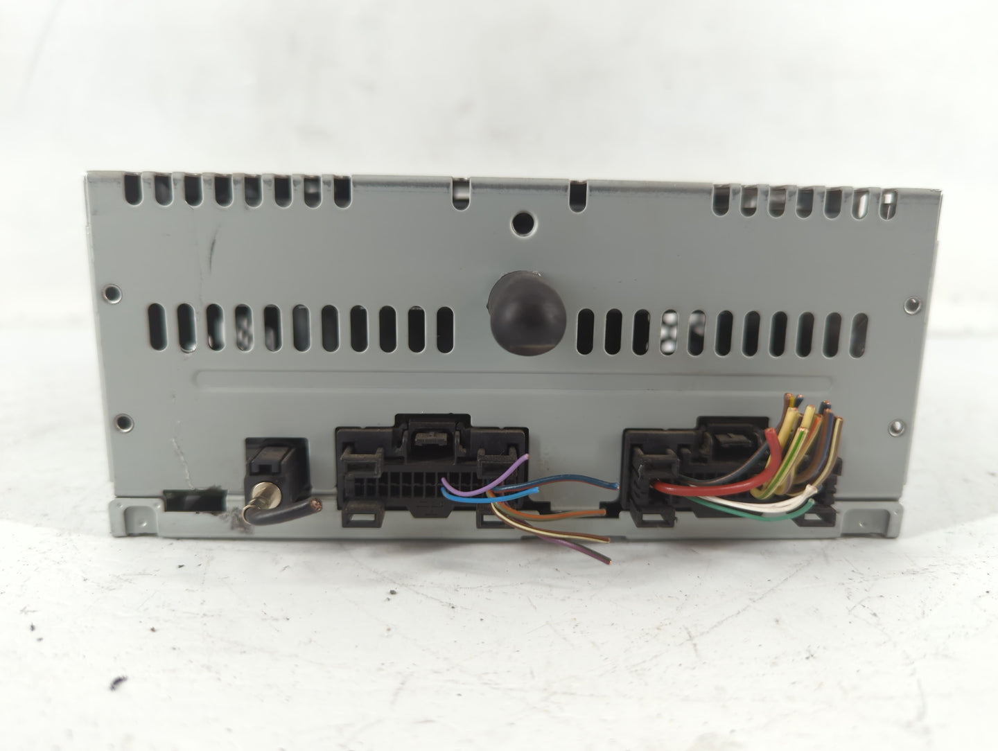 2016-2017 Ford Explorer Radio AM FM Cd Player Receiver Replacement P/N:GB5T-19C107-AF Fits Fits 2016 2017 OEM Used Auto Part