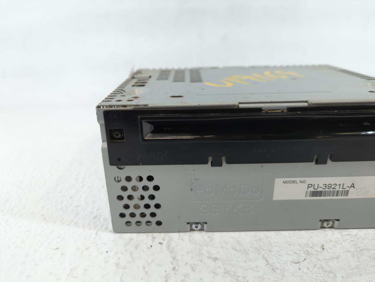 2016-2017 Ford Explorer Am Fm Cd Player Radio Receiver - Oemusedautoparts1.com