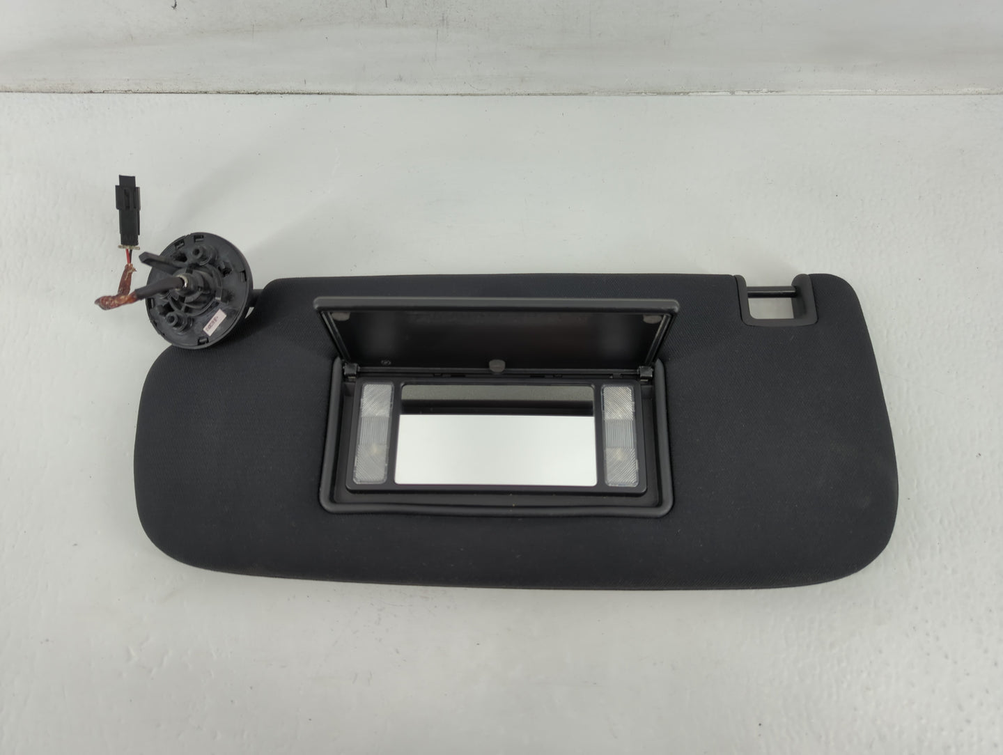 2016 Ford Explorer Sun Visor Shade Replacement Driver Left Mirror Fits OEM Used Auto Parts - Oemusedautoparts1.com