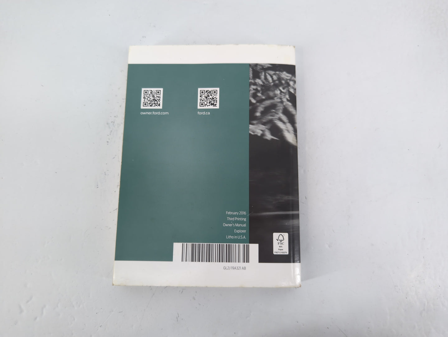 2016 Ford Explorer Owners Manual Book Guide P/N:GL2J 19A321 AB OEM Used Auto Parts - Oemusedautoparts1.com