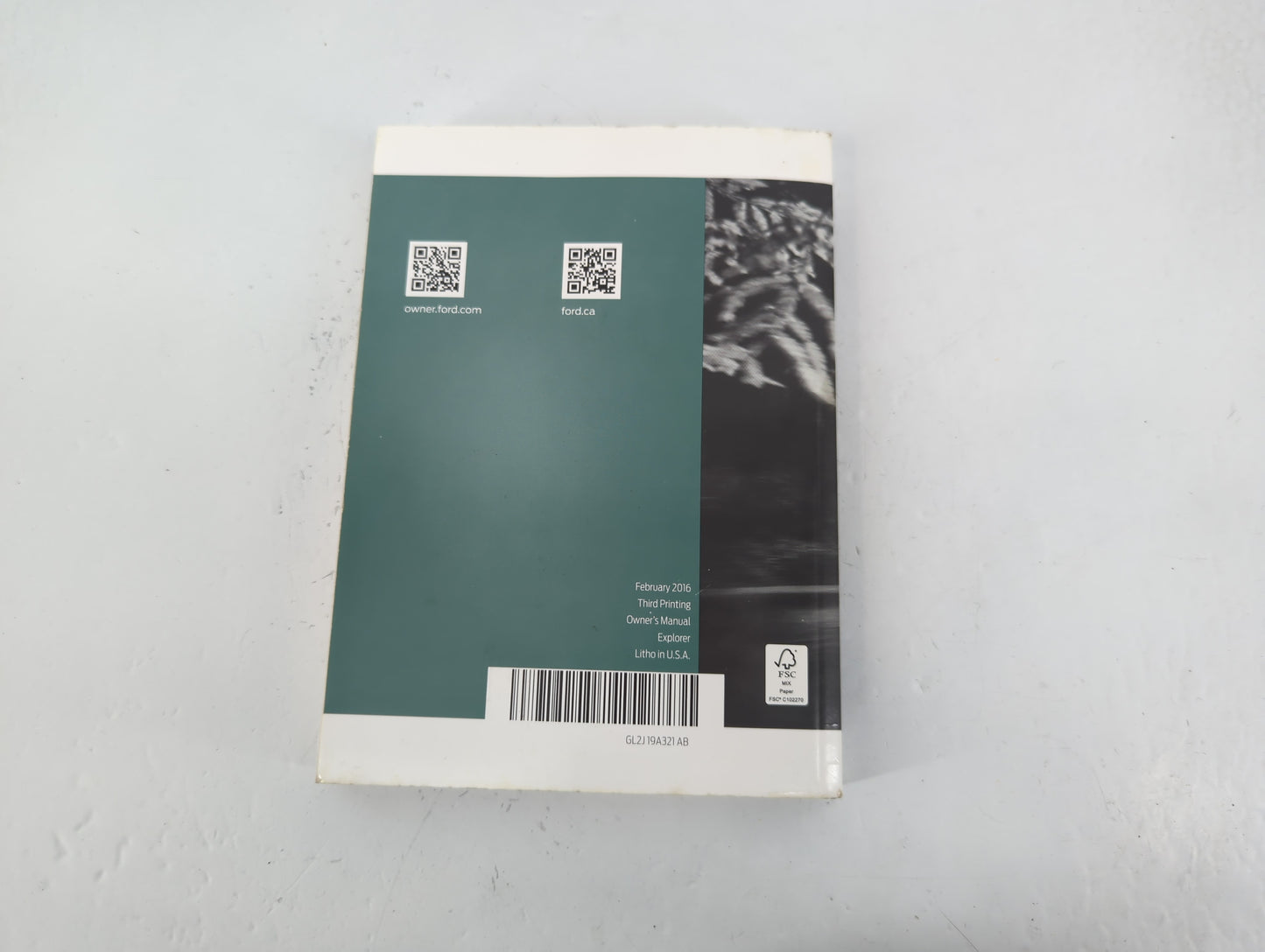 2016 Ford Explorer Owners Manual Book Guide P/N:GL2J 19A321 AB OEM Used Auto Parts - Oemusedautoparts1.com