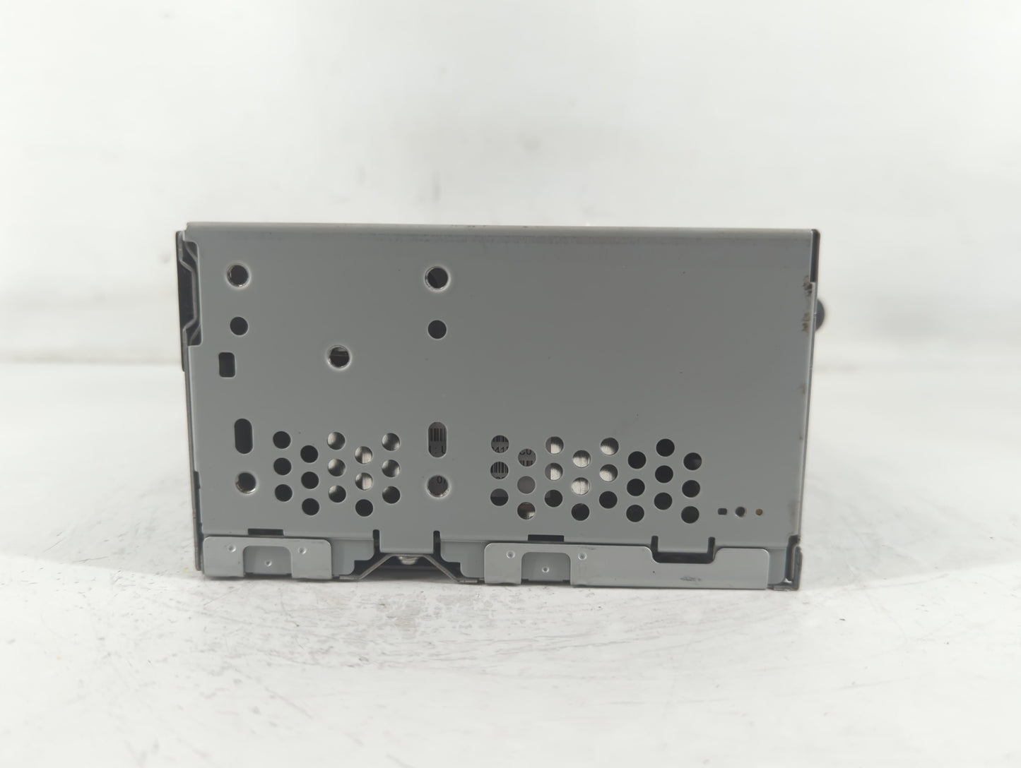 2016-2017 Ford Explorer Am Fm Cd Player Radio Receiver - Oemusedautoparts1.com