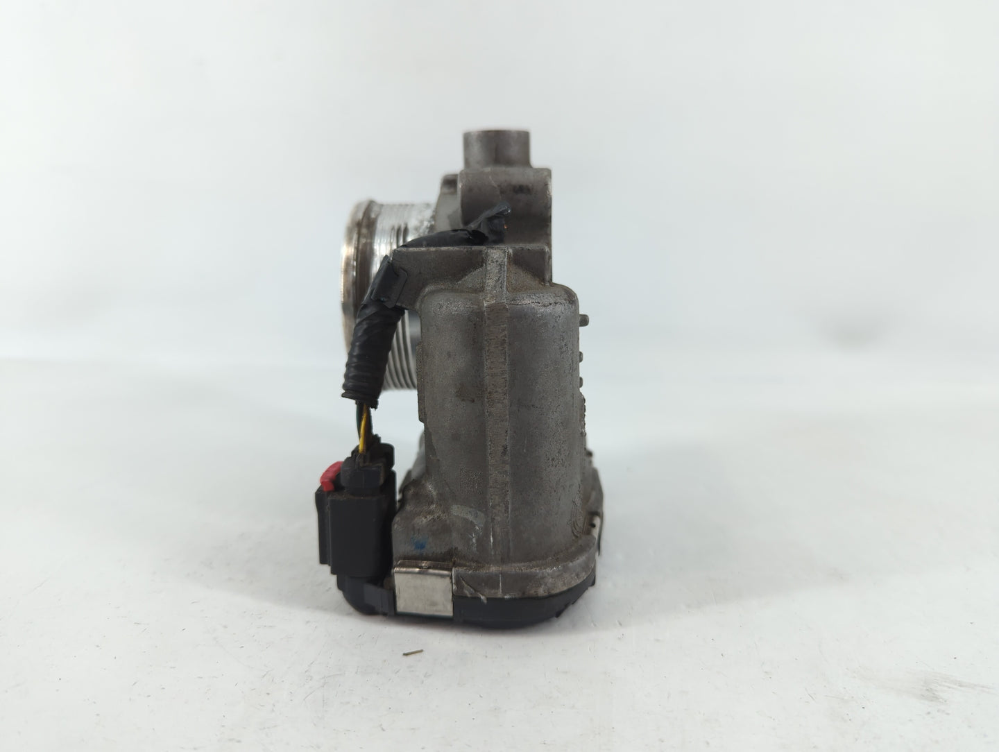 2016-2019 Ford Explorer Throttle Body P/N:AA5E-9F991-BB Fits Fits 2014 2015 2016 2017 2018 2019 2020 2021 2022 OEM Used Auto
