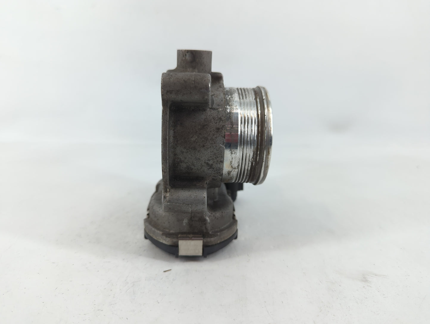 2016-2019 Ford Explorer Throttle Body P/N:AA5E-9F991-BB Fits Fits 2014 2015 2016 2017 2018 2019 2020 2021 2022 OEM Used Auto