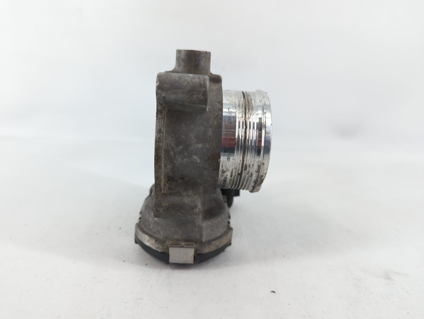 2016-2019 Ford Explorer Throttle Body P/N:AA5E-9F991-BB Fits Fits 2014 2015 2016 2017 2018 2019 2020 2021 2022 OEM Used Auto