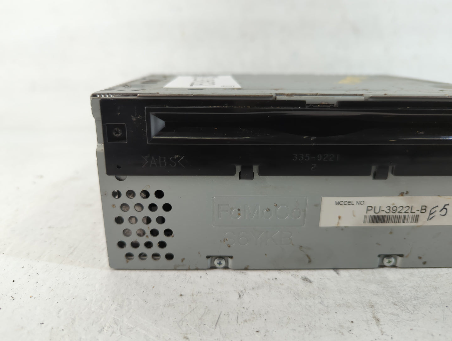 2016-2017 Ford Explorer Radio AM FM Cd Player Receiver Replacement P/N:GB5T-19C107-BG Fits Fits 2016 2017 OEM Used Auto Part