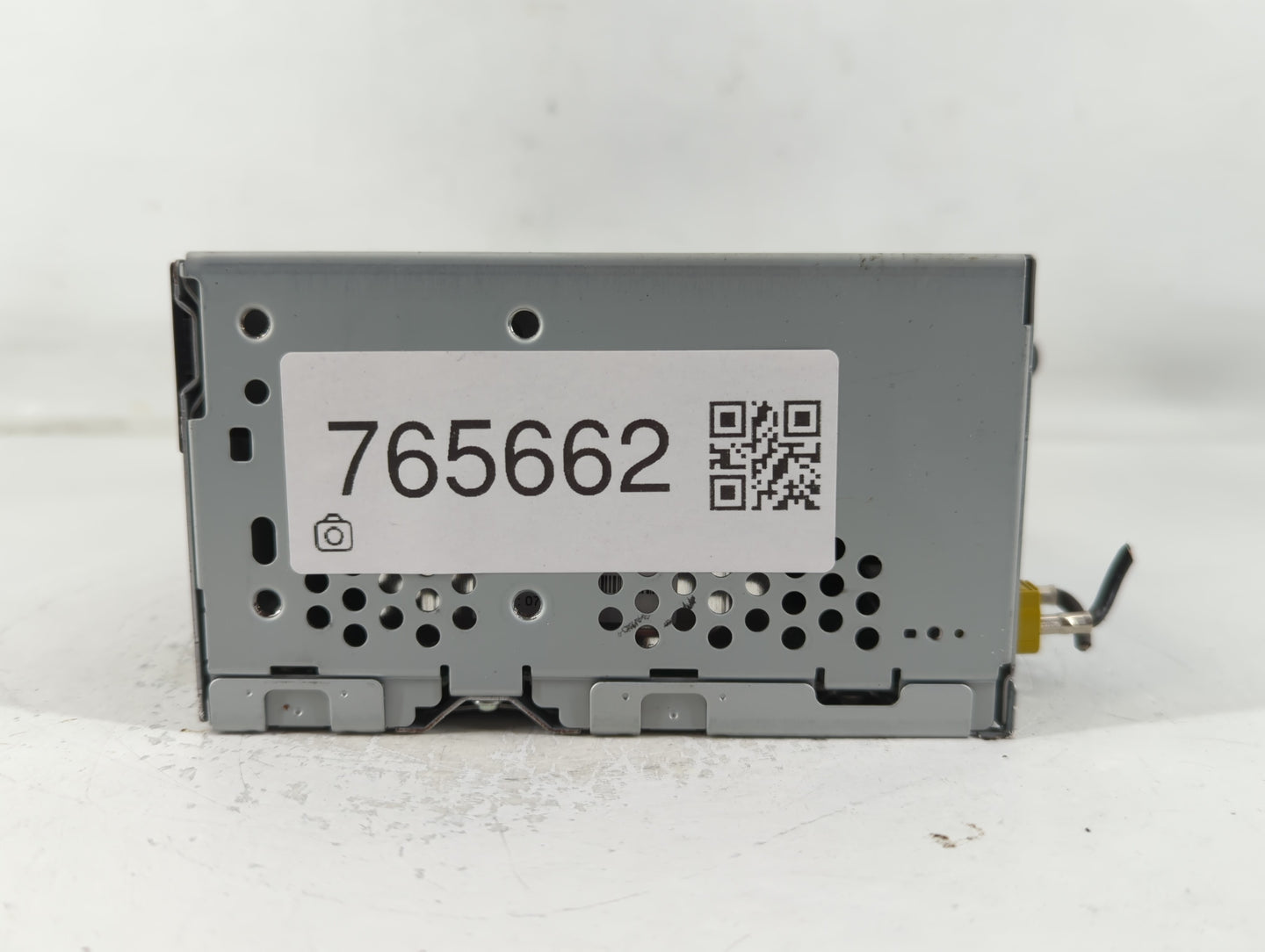 2016-2017 Ford Explorer Radio AM FM Cd Player Receiver Replacement P/N:GB5T-19C107-BF Fits Fits 2016 2017 OEM Used Auto Part