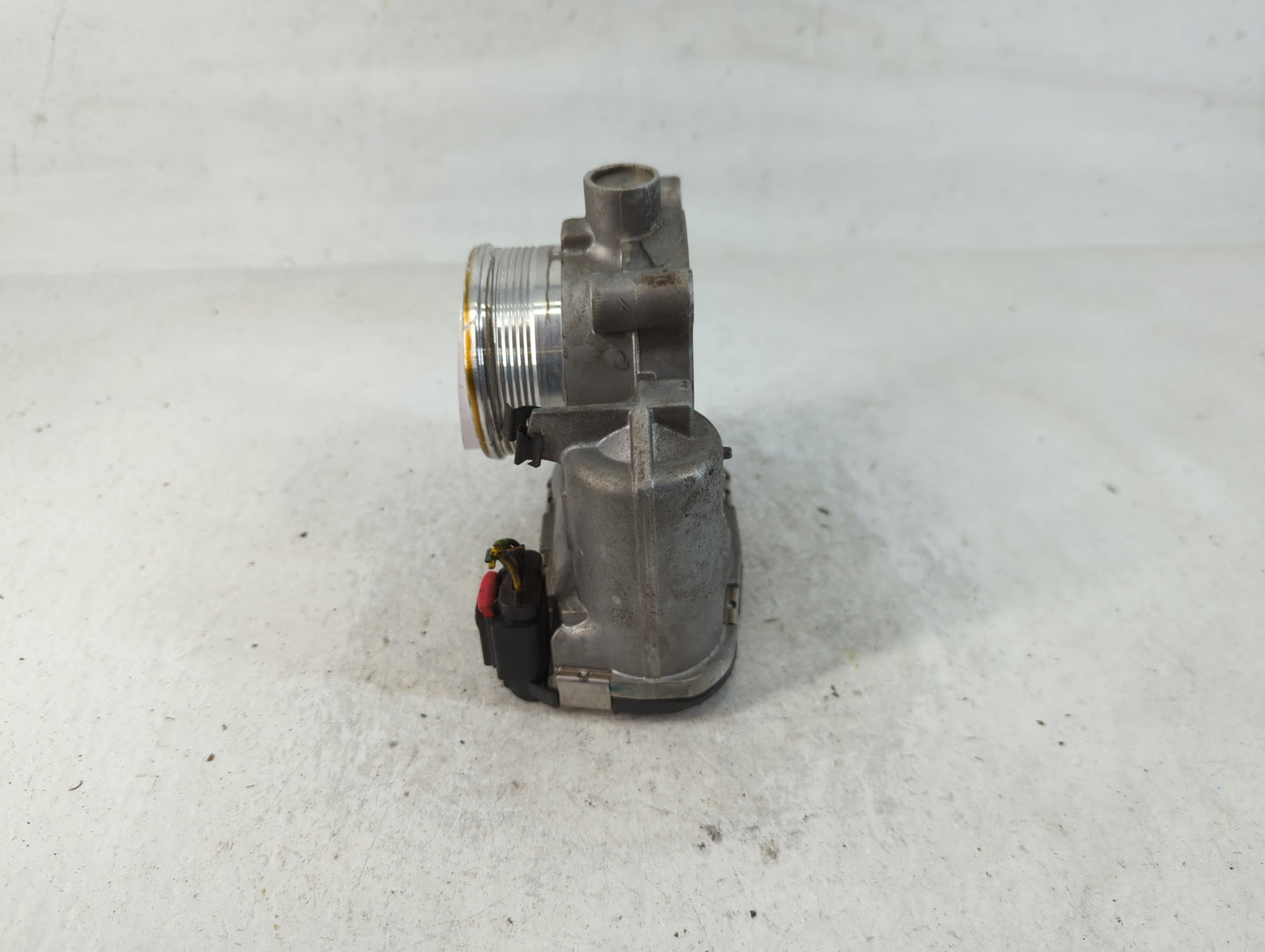 2016-2019 Ford Explorer Throttle Body P/N:DS7E-9F991-BB Fits Fits 2014 2015 2016 2017 2018 2019 2020 2021 2022 OEM Used Auto