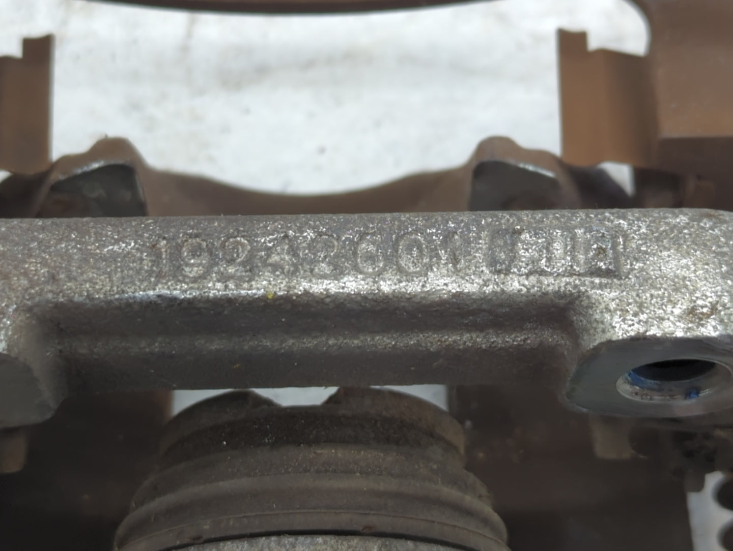 2011-2019 Ford Explorer Front Passenger Right Brake Caliper - Oemusedautoparts1.com