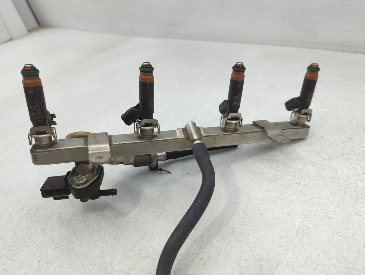 2016 Ford Explorer Fuel Injectors P/N:A 051207A 9F792-ED Fits OEM Used Auto Parts - Oemusedautoparts1.com
