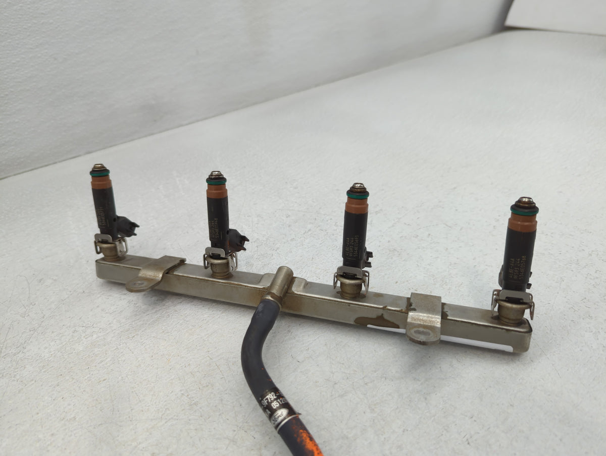 2016 Ford Explorer Fuel Injectors P/N:A 051207A 9F792-ED Fits OEM Used Auto Parts - Oemusedautoparts1.com