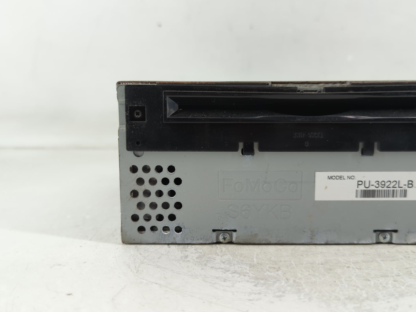 2016-2017 Ford Explorer Radio AM FM Cd Player Receiver Replacement P/N:GB5T-19C107-BG Fits Fits 2016 2017 OEM Used Auto Part