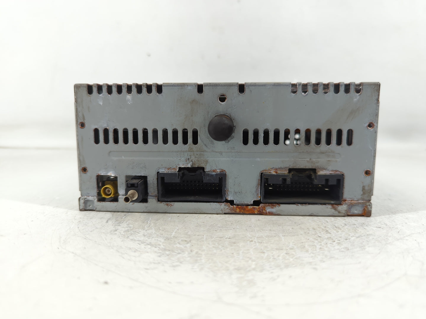2016-2017 Ford Explorer Radio AM FM Cd Player Receiver Replacement P/N:GB5T-19C107-BG Fits Fits 2016 2017 OEM Used Auto Part