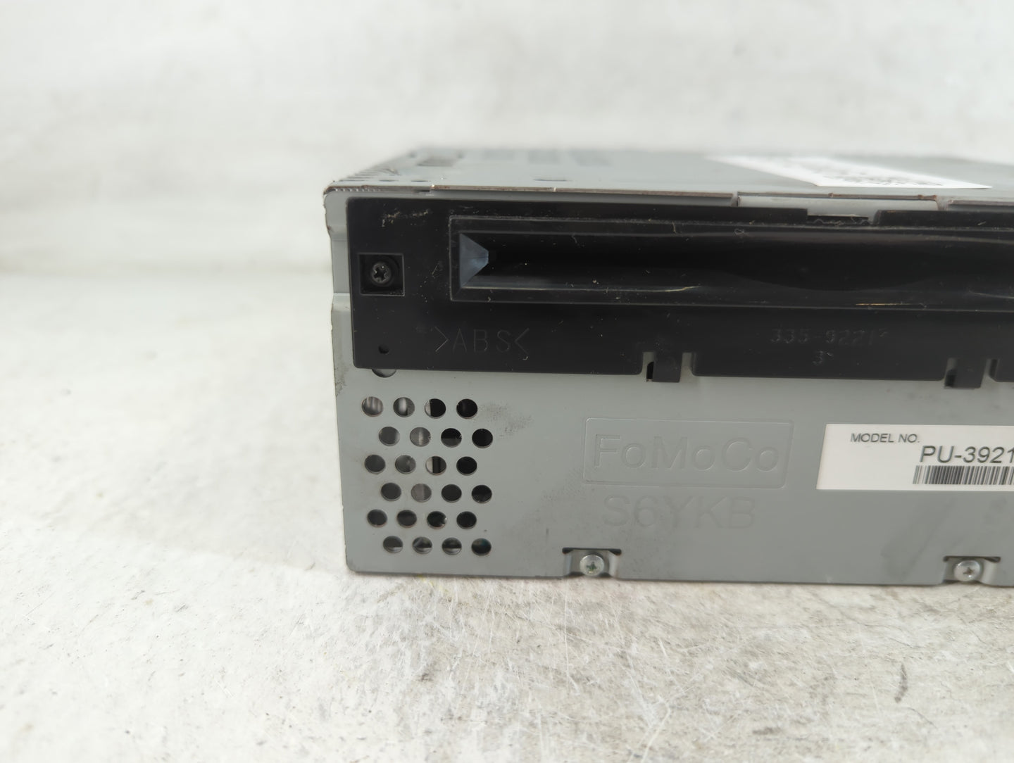 2016-2017 Ford Explorer Radio AM FM Cd Player Receiver Replacement P/N:GB5T-19C107-AG Fits Fits 2016 2017 OEM Used Auto Part