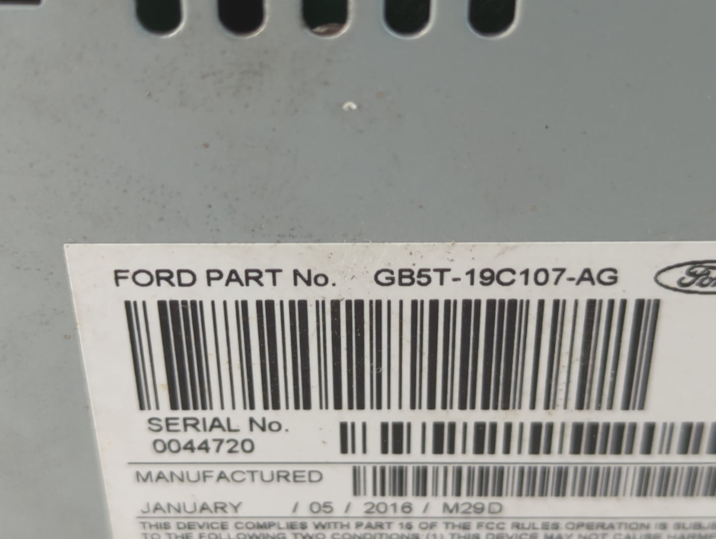 2016-2017 Ford Explorer Radio AM FM Cd Player Receiver Replacement P/N:GB5T-19C107-AG Fits Fits 2016 2017 OEM Used Auto Part