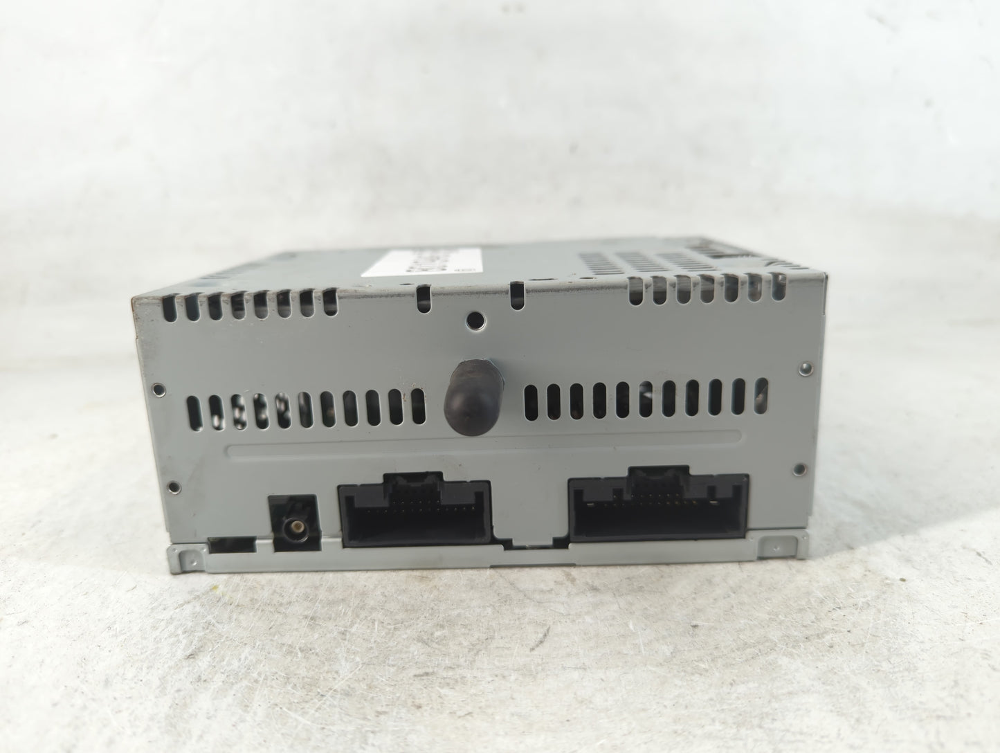 2016-2017 Ford Explorer Radio AM FM Cd Player Receiver Replacement P/N:GB5T-19C107-AG Fits Fits 2016 2017 OEM Used Auto Part