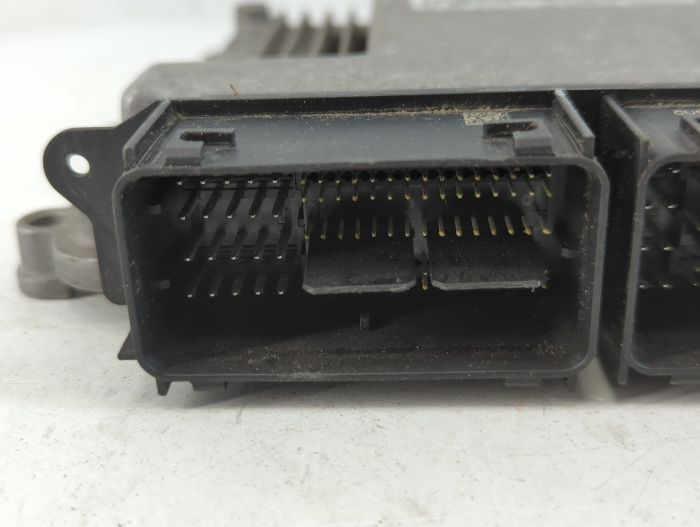 2016-2019 Ford Explorer PCM Engine Control Computer ECU ECM PCU OEM P/N:GB5A-12A650-YA Fits Fits 2015 2016 2017 2018 2019 OE