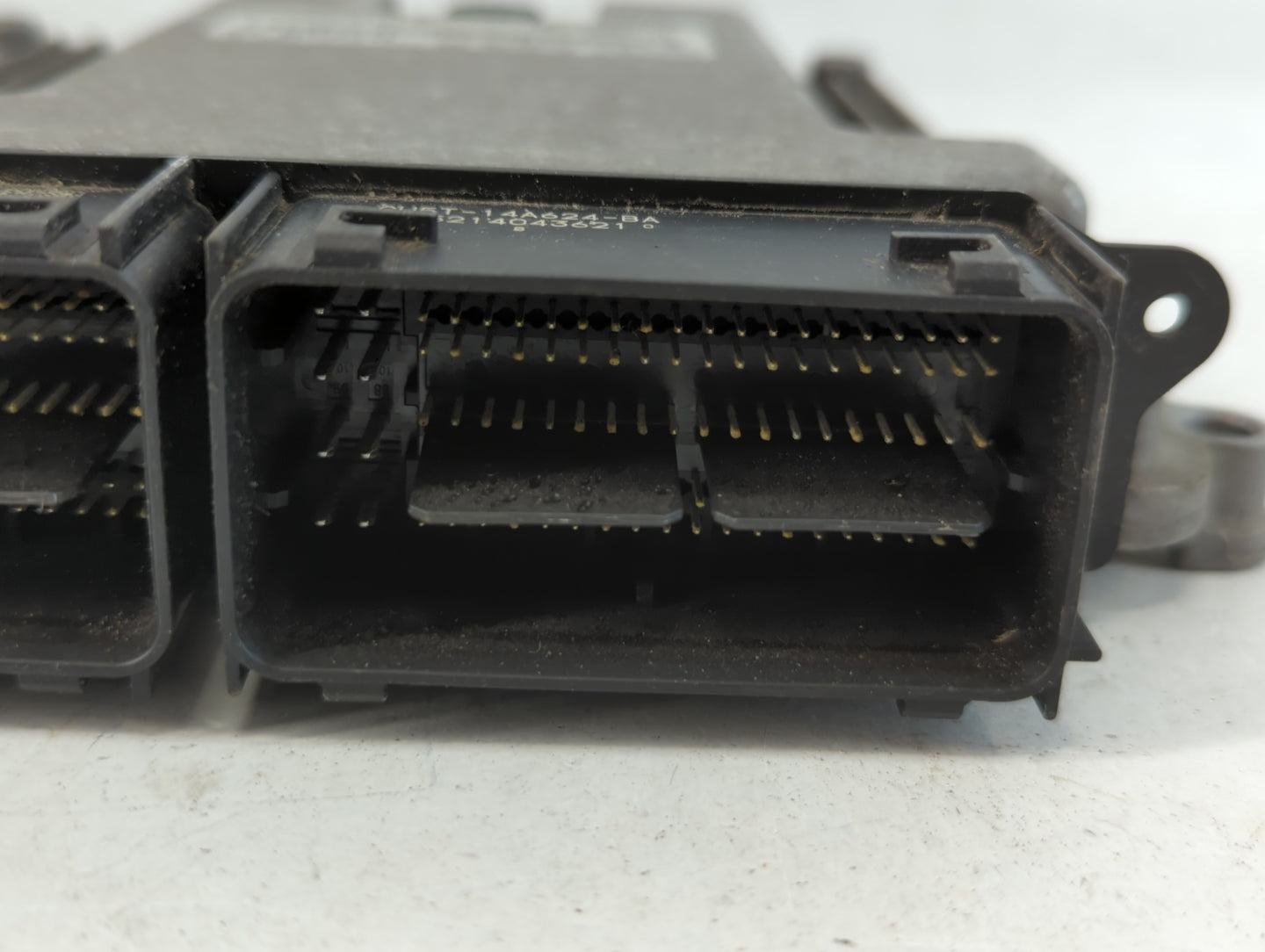 2016-2019 Ford Explorer PCM Engine Control Computer ECU ECM PCU OEM P/N:GB5A-12A650-YA Fits Fits 2015 2016 2017 2018 2019 OE