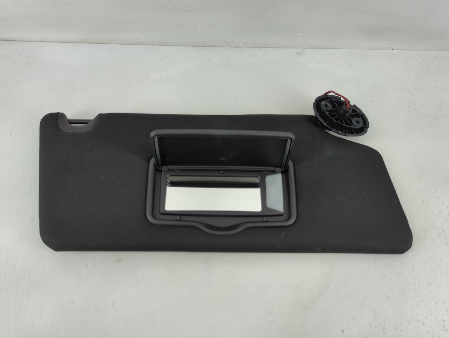 2016 Ford Explorer Sun Visor Shade Replacement Passenger Right Mirror Fits OEM Used Auto Parts - Oemusedautoparts1.com
