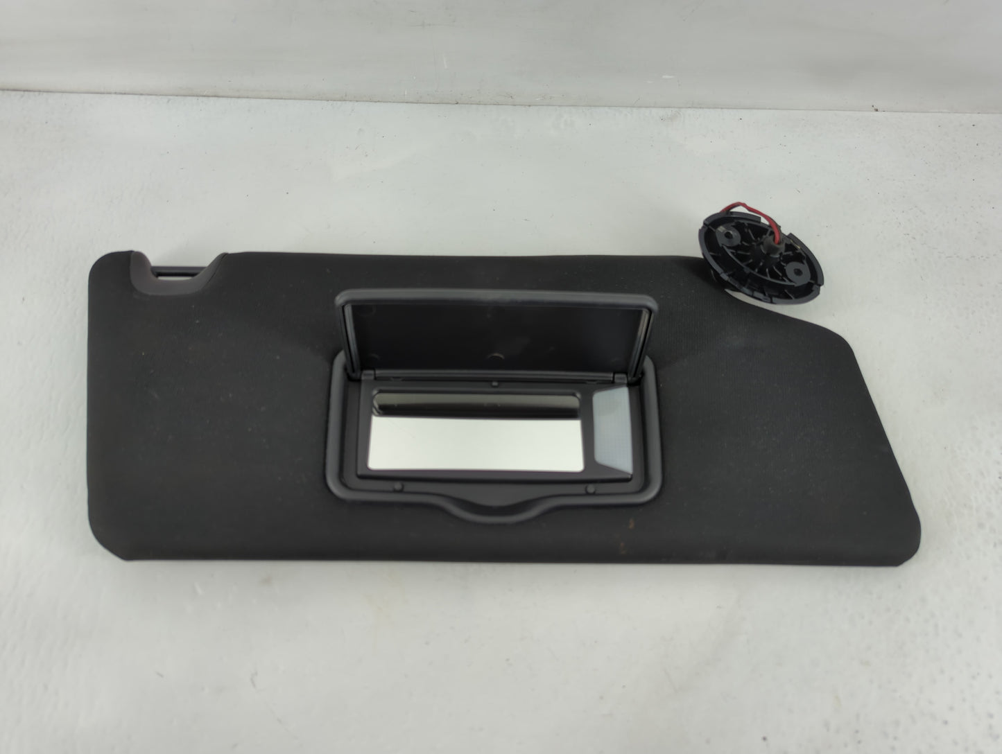 2016 Ford Explorer Sun Visor Shade Replacement Passenger Right Mirror Fits OEM Used Auto Parts - Oemusedautoparts1.com
