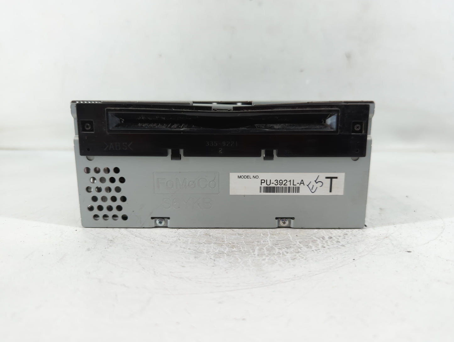 2016-2017 Ford Explorer Radio AM FM Cd Player Receiver Replacement P/N:GB5T-19C107-AF Fits Fits 2016 2017 OEM Used Auto Part