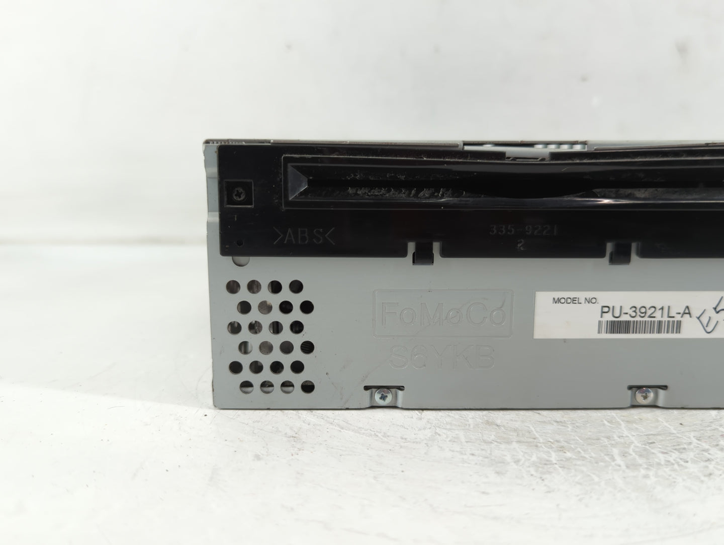 2016-2017 Ford Explorer Radio AM FM Cd Player Receiver Replacement P/N:GB5T-19C107-AF Fits Fits 2016 2017 OEM Used Auto Part