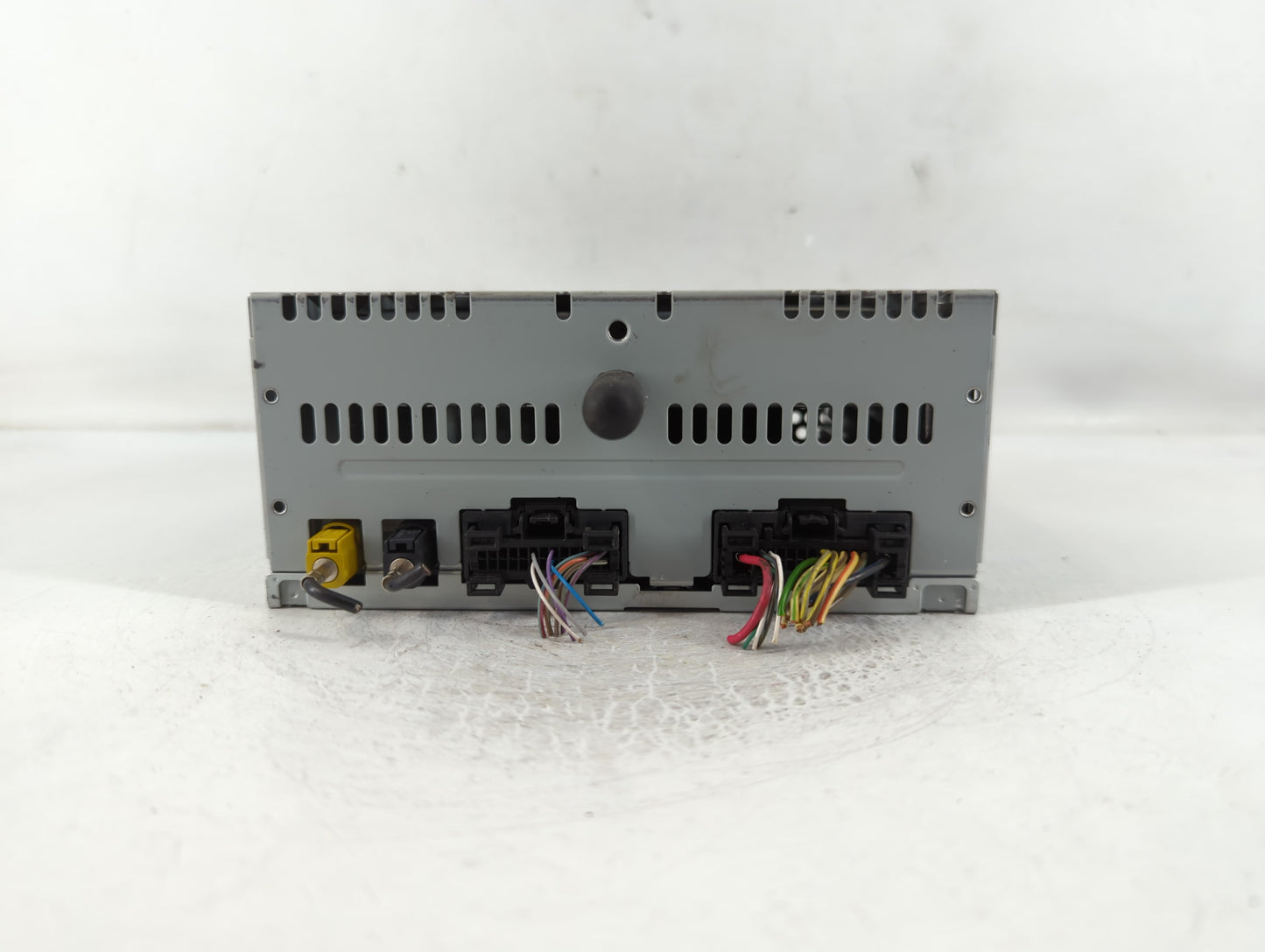 2016-2017 Ford Explorer Radio AM FM Cd Player Receiver Replacement P/N:GB5T-19C107-BG Fits Fits 2016 2017 OEM Used Auto Part