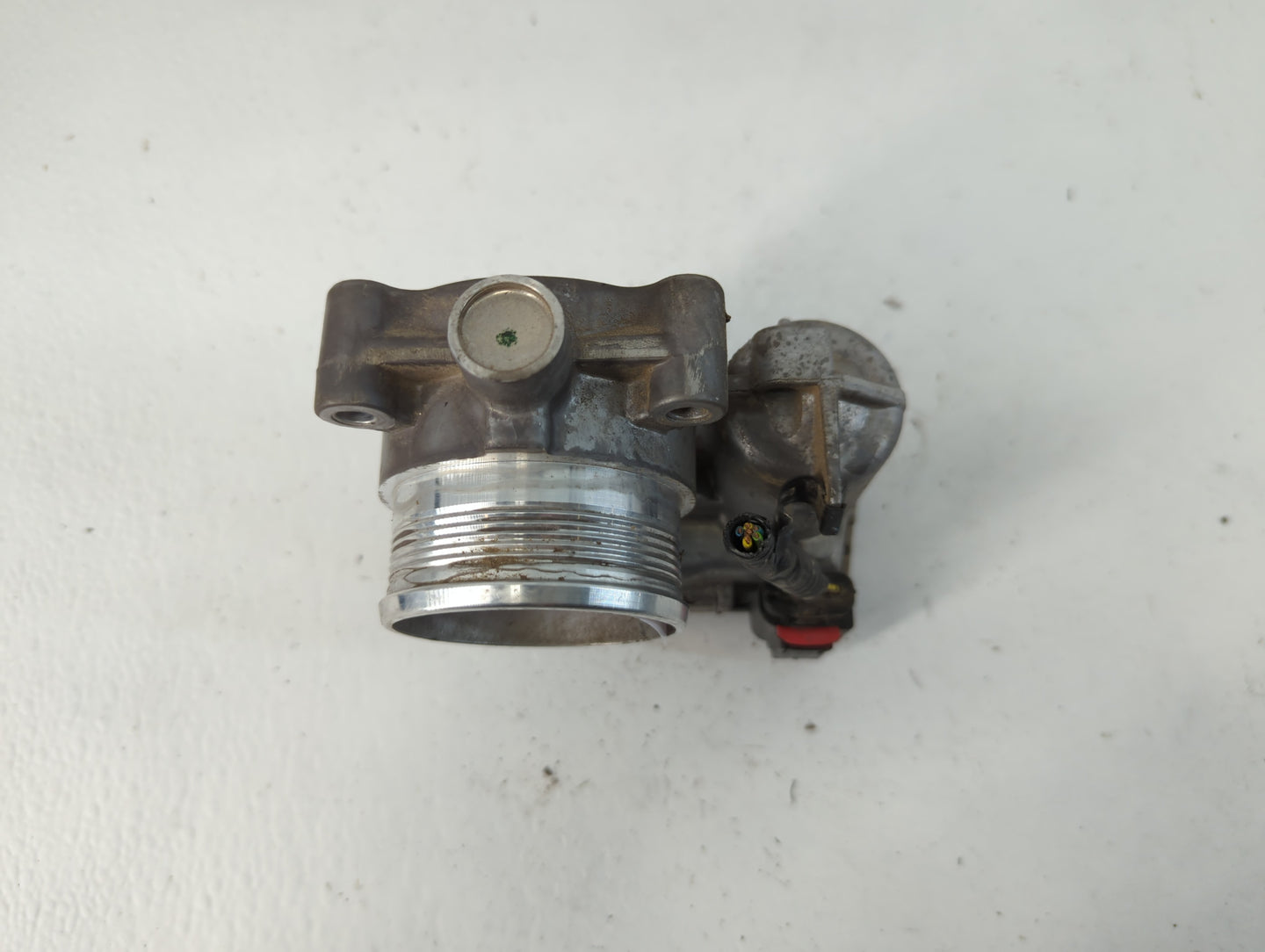 2016-2019 Ford Explorer Throttle Body P/N:DS7E-9F991-BB Fits Fits 2014 2015 2016 2017 2018 2019 2020 2021 2022 OEM Used Auto