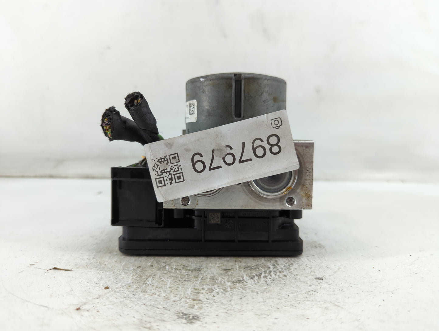 2016 Ford Explorer ABS Pump Control Module Replacement P/N:FB53-2C405-AE Fits OEM Used Auto Parts - Oemusedautoparts1.com