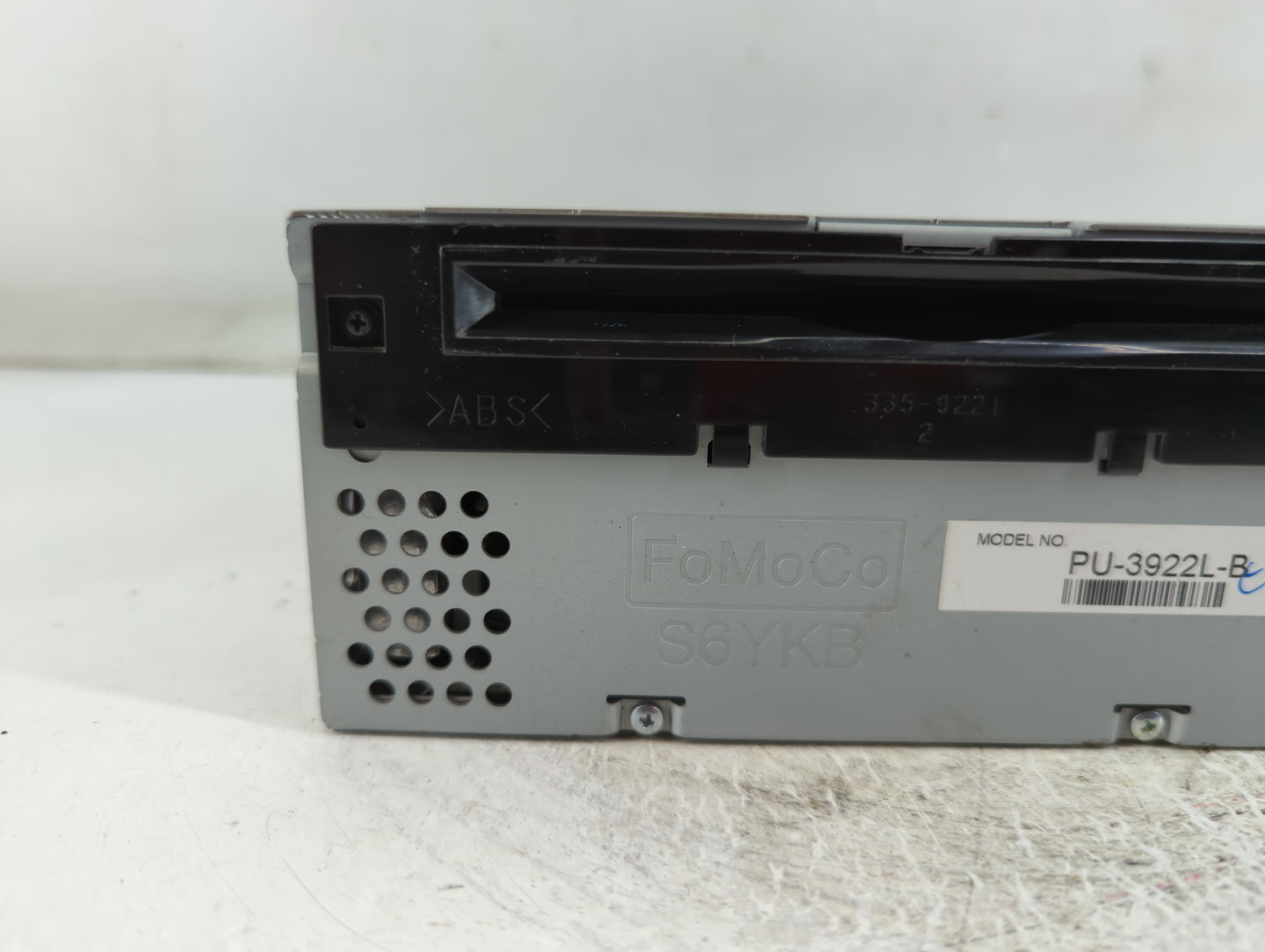 2016-2017 Ford Explorer Radio AM FM Cd Player Receiver Replacement P/N:HB5T-19C107-BG Fits Fits 2016 2017 OEM Used Auto Part
