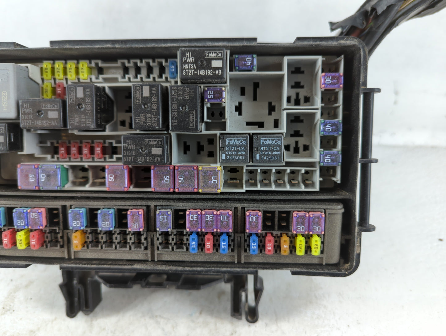 2016 Ford Explorer Fusebox Fuse Box Panel Relay Module P/N:FU5T-14A003-GB Fits OEM Used Auto Parts - Oemusedautoparts1.com