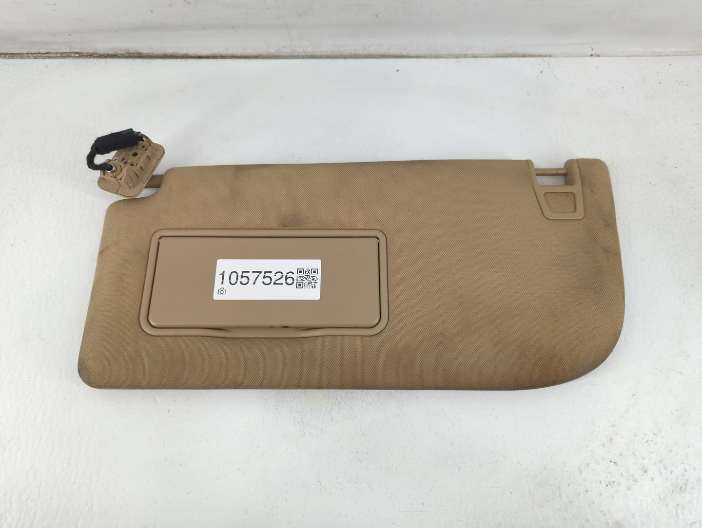 2015-2017 Ford F-150 Sun Visor Shade Replacement Driver Left Mirror Fits Fits 2015 2016 2017 OEM Used Auto Parts - Oemusedau