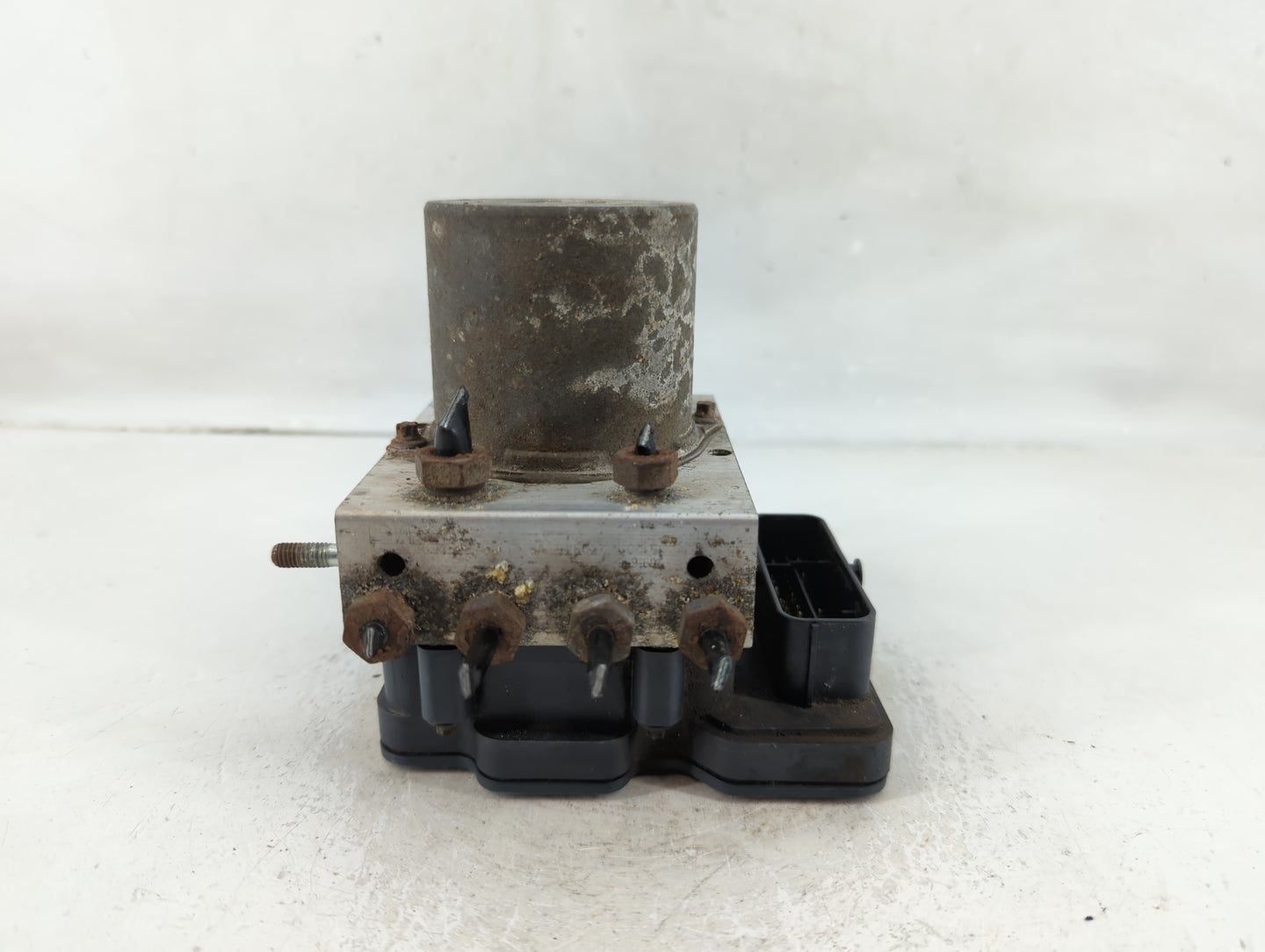 2015-2016 Ford F-150 ABS Pump Control Module Replacement P/N:FL34-2C405-BA Fits Fits 2015 2016 OEM Used Auto Parts - Oemused