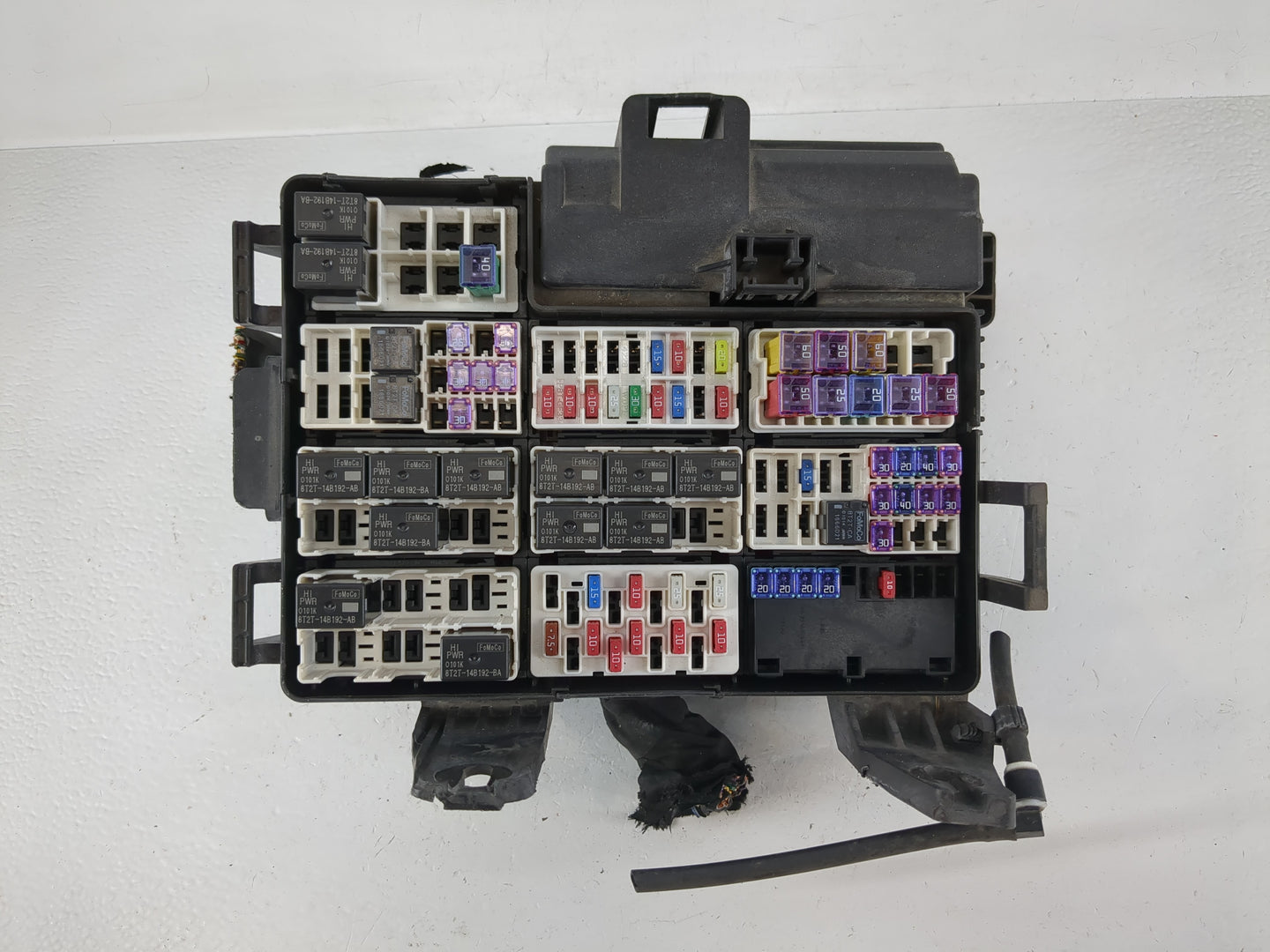 2016 Ford F-150 Fusebox Fuse Box Panel Relay Module P/N:GL3T-12A581-BLB Fits OEM Used Auto Parts - Oemusedautoparts1.com