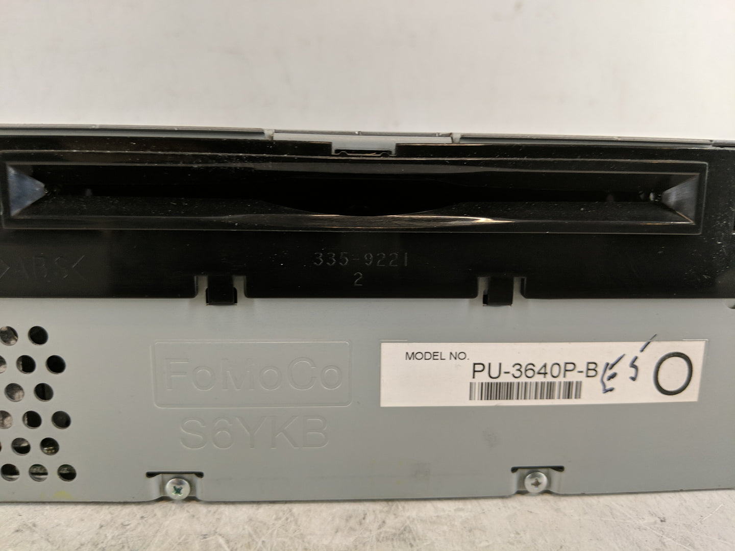 2015-2016 Ford F-150 Radio AM FM Cd Player Receiver Replacement P/N:FL3T-19C107-HG Fits Fits 2015 2016 OEM Used Auto Parts -