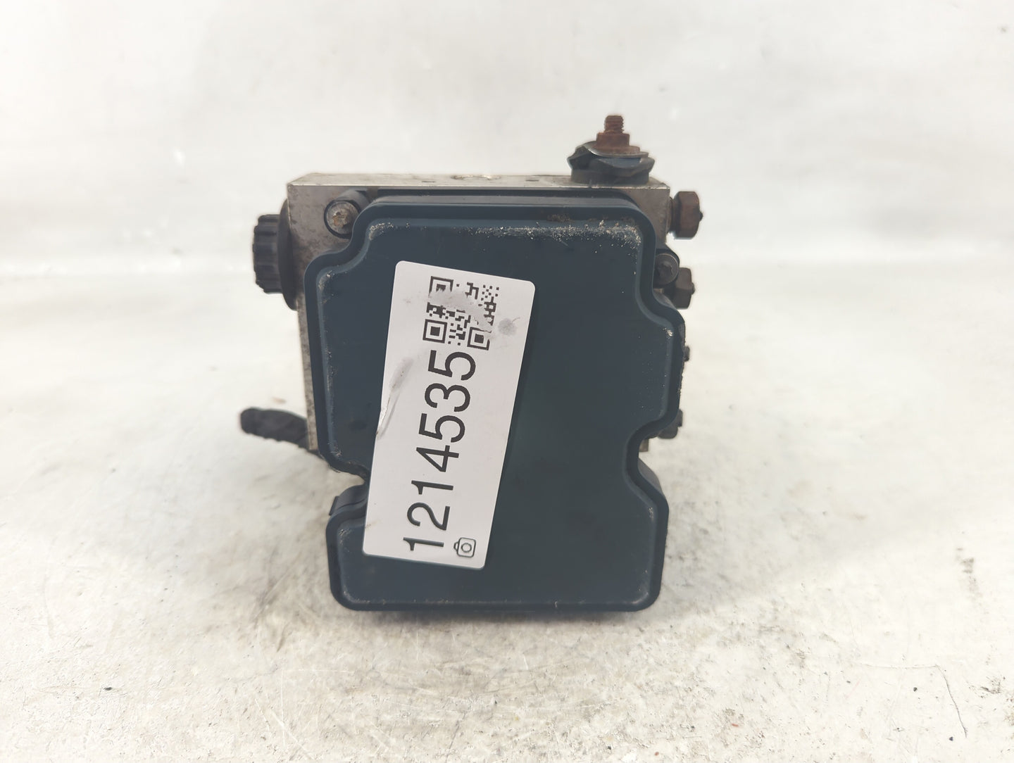 2016 Ford F-150 ABS Pump Control Module Replacement P/N:GL34- 2C405-AE Fits OEM Used Auto Parts - Oemusedautoparts1.com