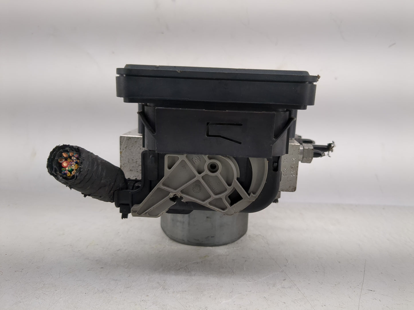 2015-2016 Ford F-150 ABS Pump Control Module Replacement P/N:0265956396 2265106512 Fits Fits 2015 2016 OEM Used Auto Parts -