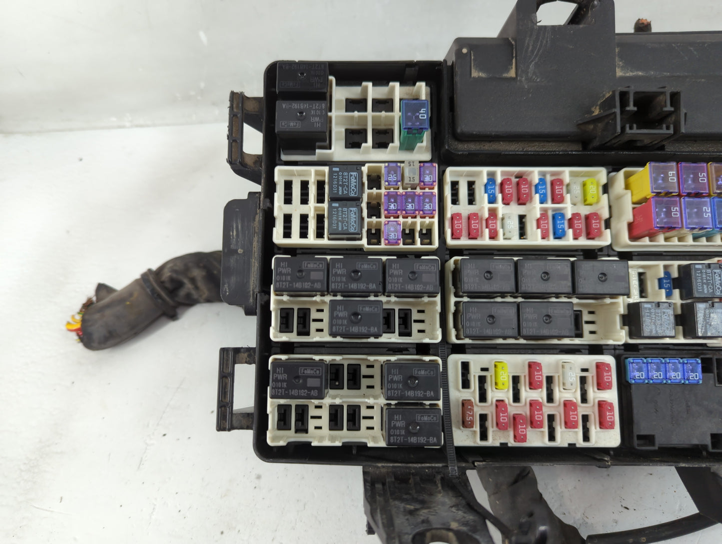 2016 Ford F-150 Fusebox Fuse Box Panel Relay Module Fits OEM Used Auto Parts - Oemusedautoparts1.com
