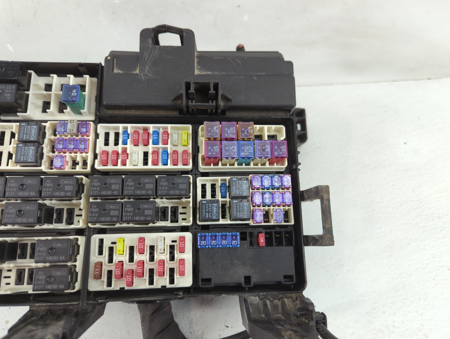 2016 Ford F-150 Fusebox Fuse Box Panel Relay Module Fits OEM Used Auto Parts - Oemusedautoparts1.com