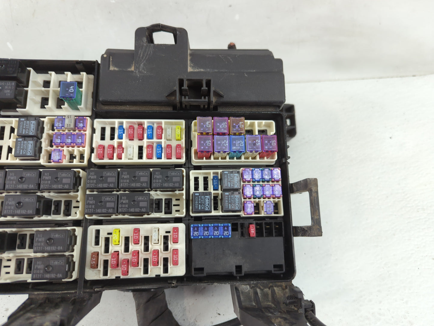 2016 Ford F-150 Fusebox Fuse Box Panel Relay Module Fits OEM Used Auto Parts - Oemusedautoparts1.com