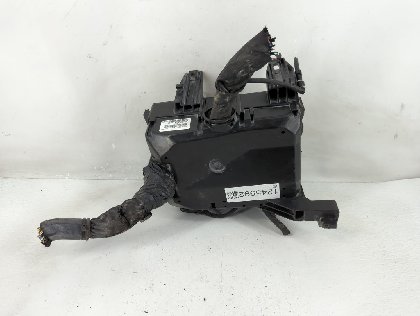 2016 Ford F-150 Fusebox Fuse Box Panel Relay Module Fits OEM Used Auto Parts - Oemusedautoparts1.com