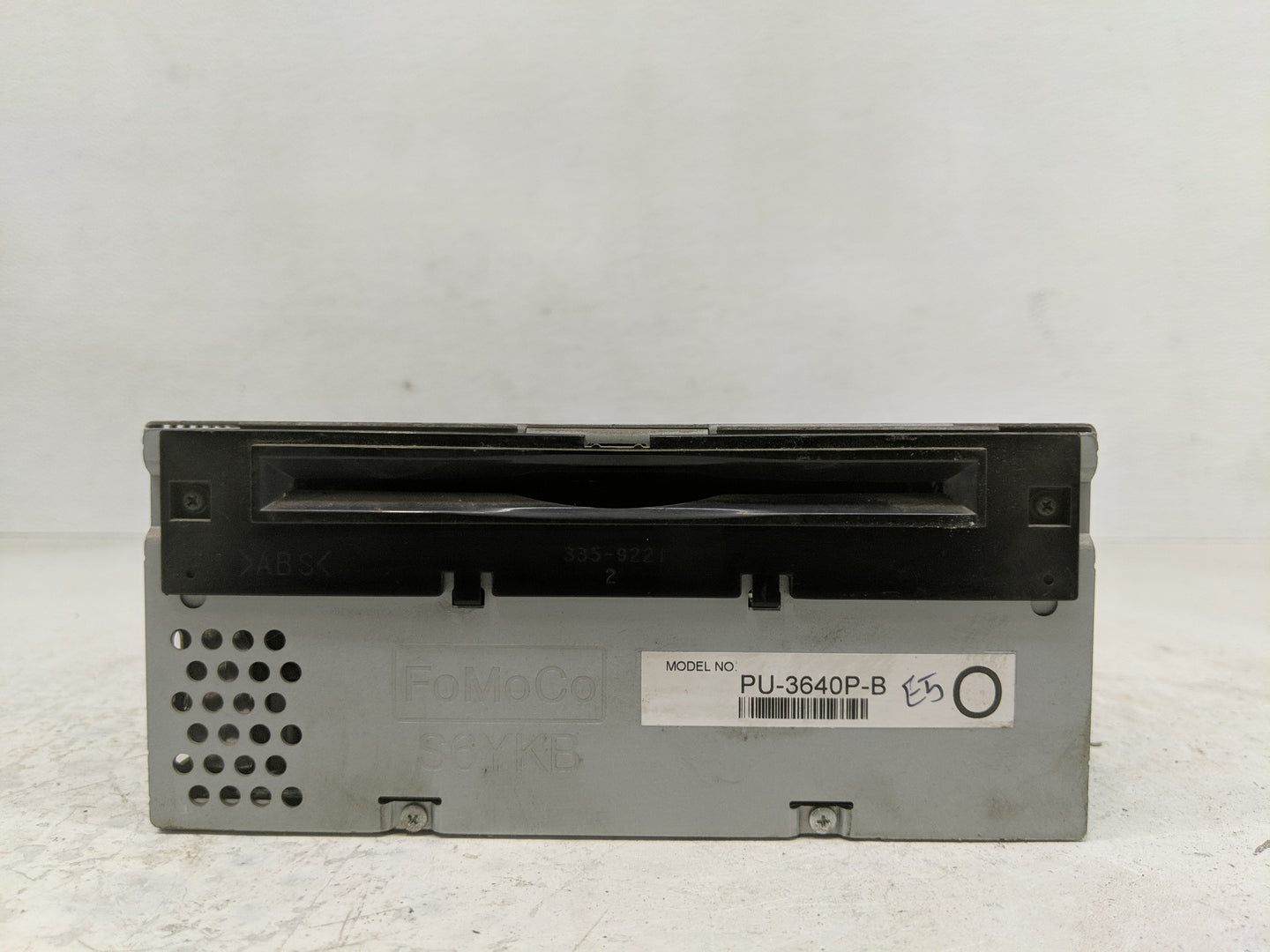 2015-2016 Ford F-150 Radio AM FM Cd Player Receiver Replacement P/N:FL3T-19C107-HG Fits Fits 2015 2016 OEM Used Auto Parts -
