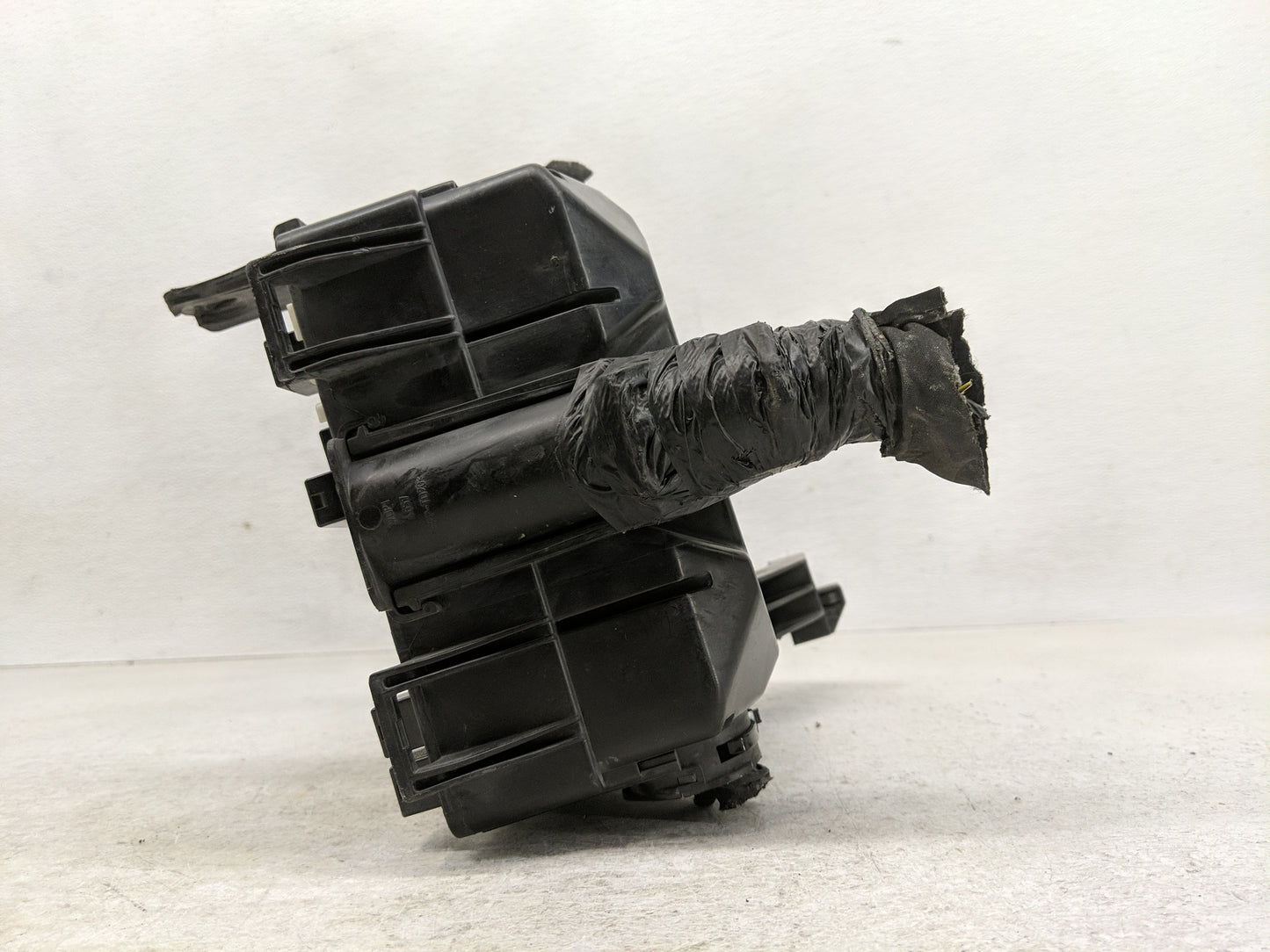 2016 Ford F-150 Fusebox Fuse Box Panel Relay Module P/N:GL3T-12A581CPB Fits OEM Used Auto Parts - Oemusedautoparts1.com