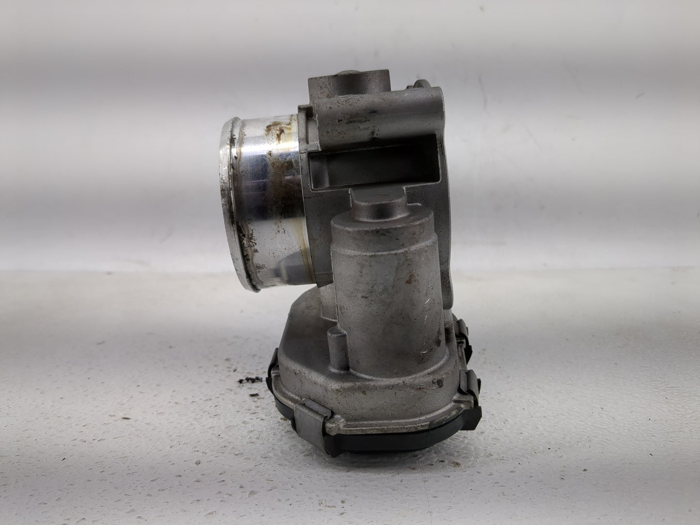 2016 Ford F-150 Throttle Body P/N:GB8E 9F991 BC Fits OEM Used Auto Parts - Oemusedautoparts1.com