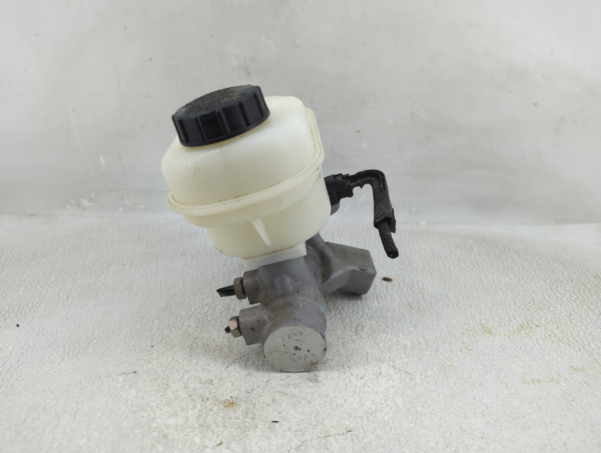 2018-2020 Ford F-150 Brake Master Cylinder 1311374 - Oemusedautoparts1.com