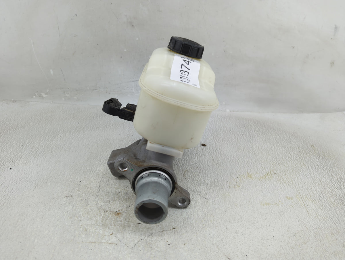 2018-2020 Ford F-150 Brake Master Cylinder 1311374 - Oemusedautoparts1.com