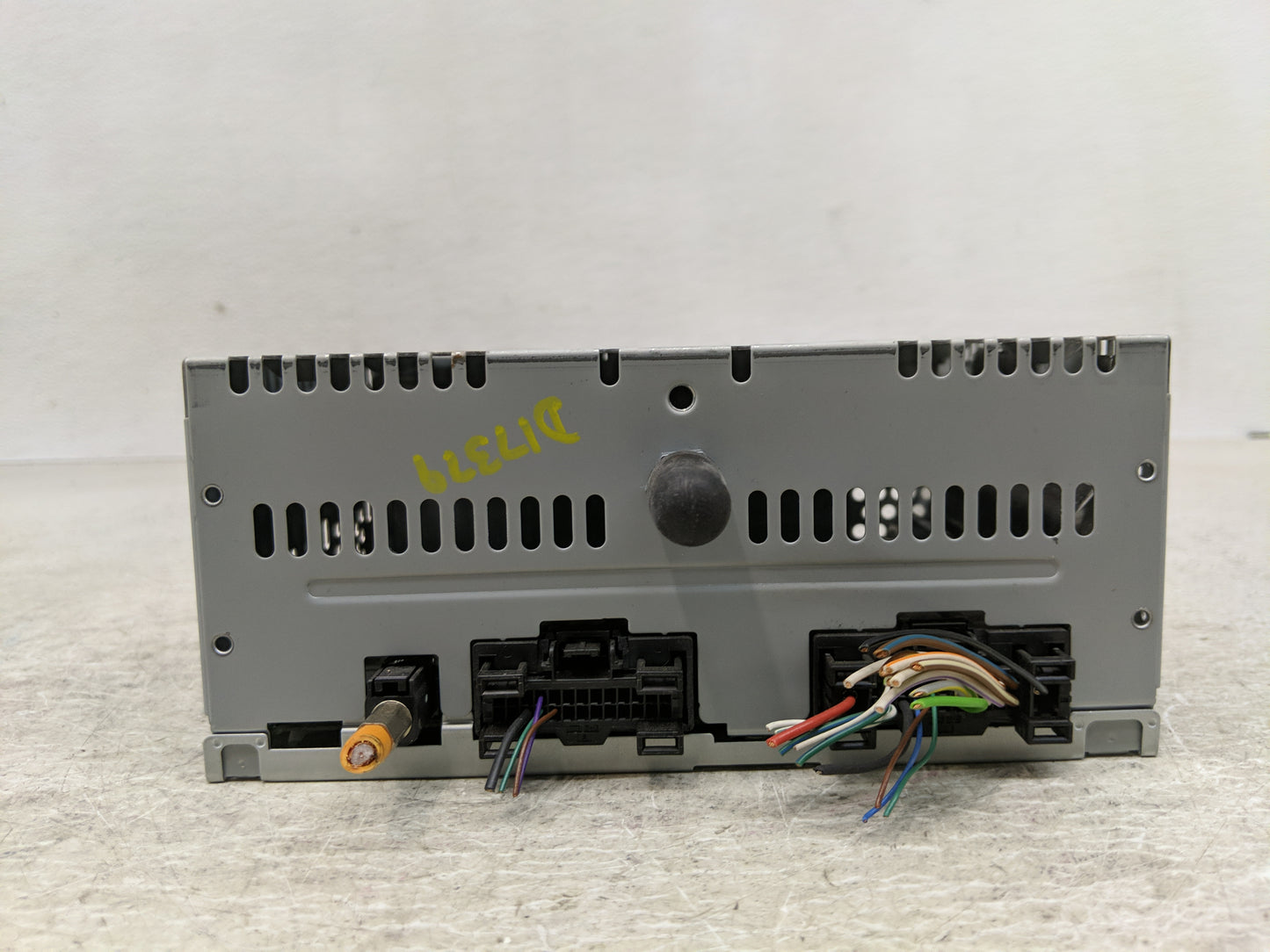 2016-2017 Ford F-150 Radio AM FM Cd Player Receiver Replacement P/N:GL3T-18D832-AA Fits Fits 2016 2017 OEM Used Auto Parts -